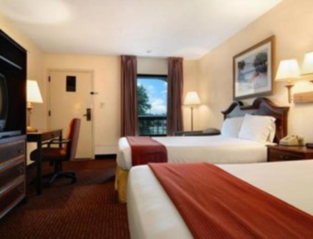 Days Inn By Wyndham Dothan Room photo