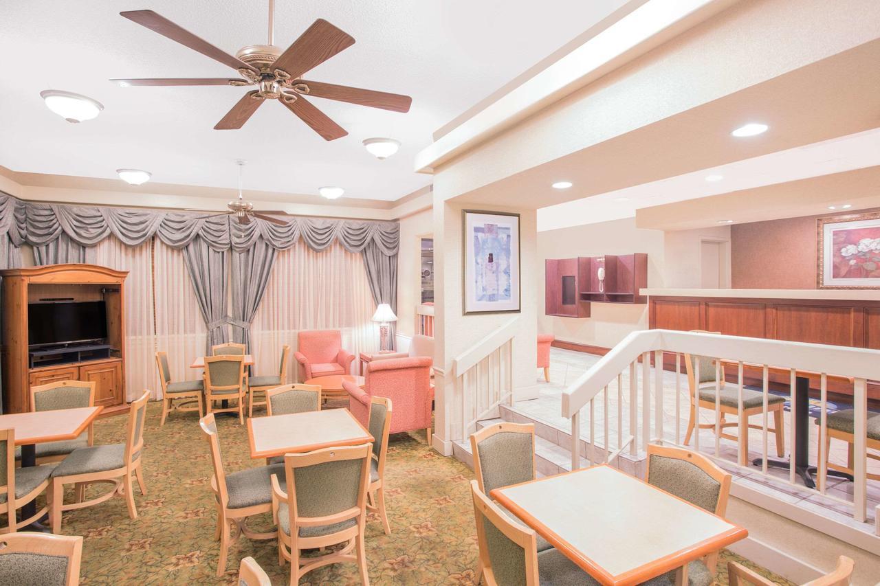 Days Inn By Wyndham Dothan Exterior photo
